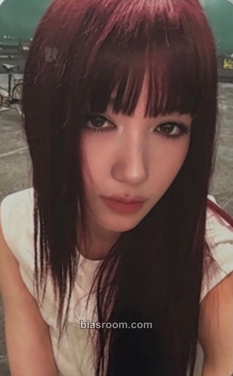 Miche Paparazzi Arrive Photocard - A2O May - A2O May K-pop photocard