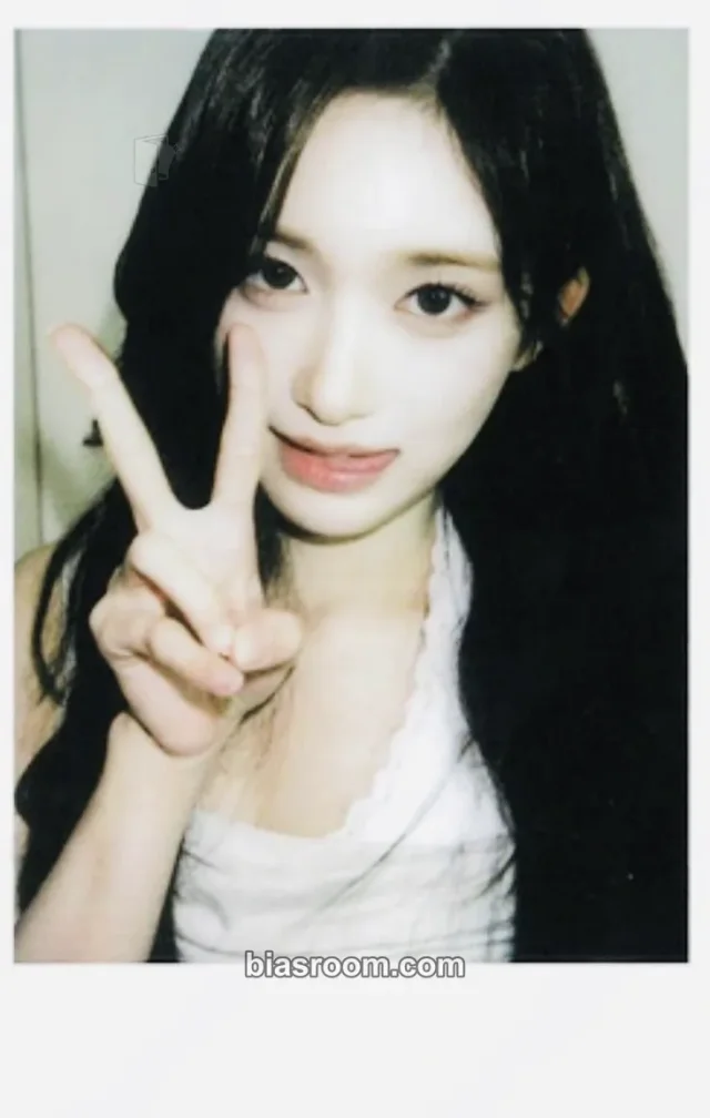 IVE - Leeseo - REVIVE+ Album polaroid soundwave lucky draw (LD) round 2