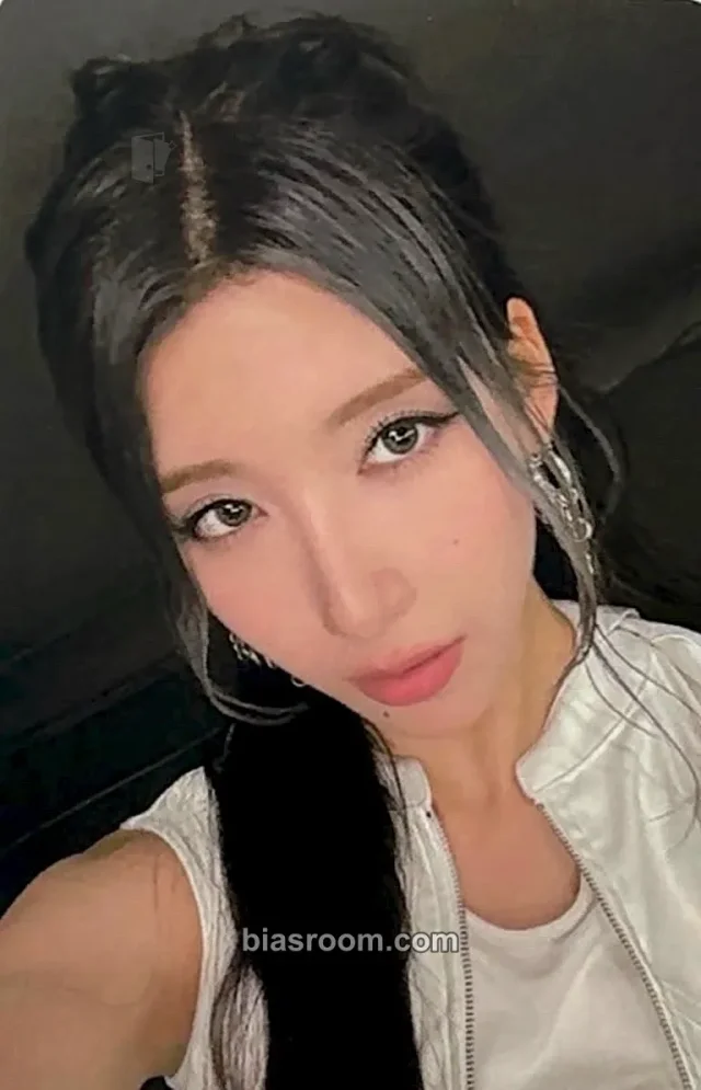 A2O May - Kat - MAYnia Arrive - 1st Fanmeeting Event fan meeting trading card