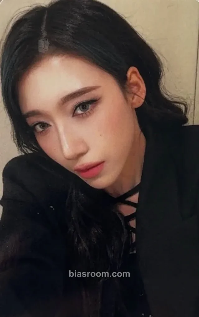 A2O May - Kat - Paparazzi Arrive Album makestar fansign round 1 winner benefit