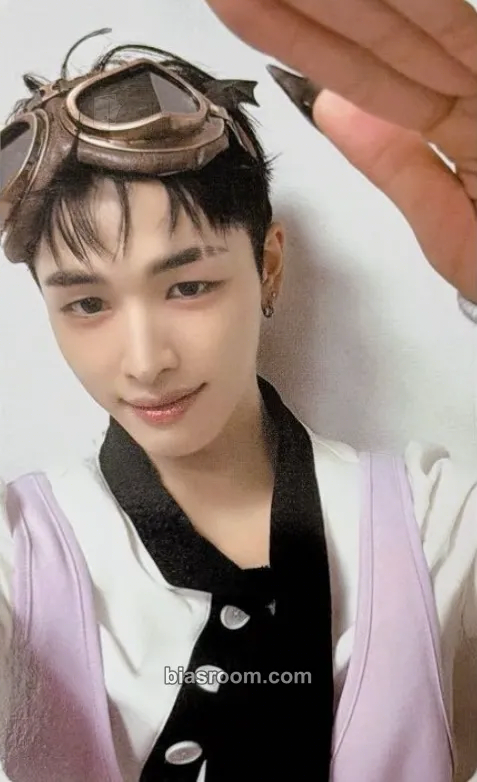 Haru Hellmate Photocard - NEXZ - NEXZ K-pop photocard