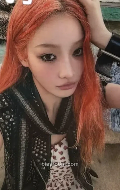 Iroha MAMIHLAPINATAPAI Photocard - ILLIT - ILLIT K-pop photocard