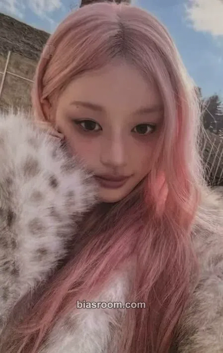 Minju MAMIHLAPINATAPAI Photocard - ILLIT - ILLIT K-pop photocard