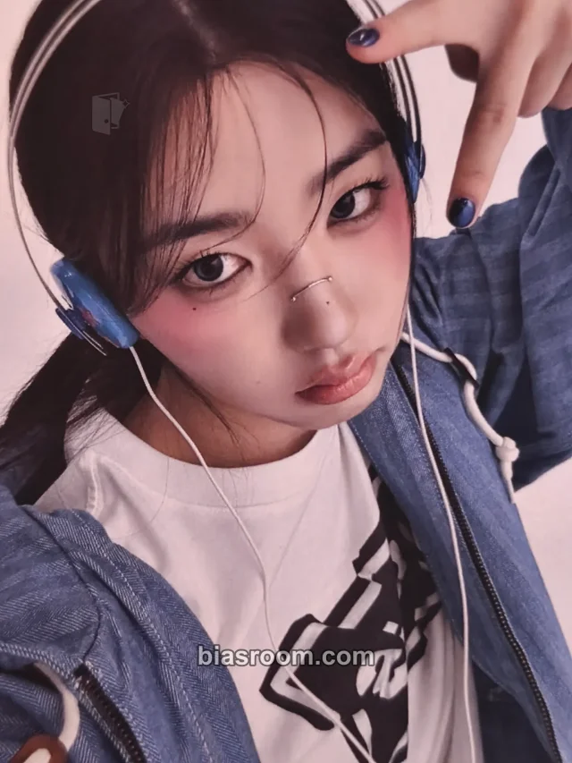 tripleS - Sohyun - Performante Album postcard lucky draw (LD) whosfan supplemental