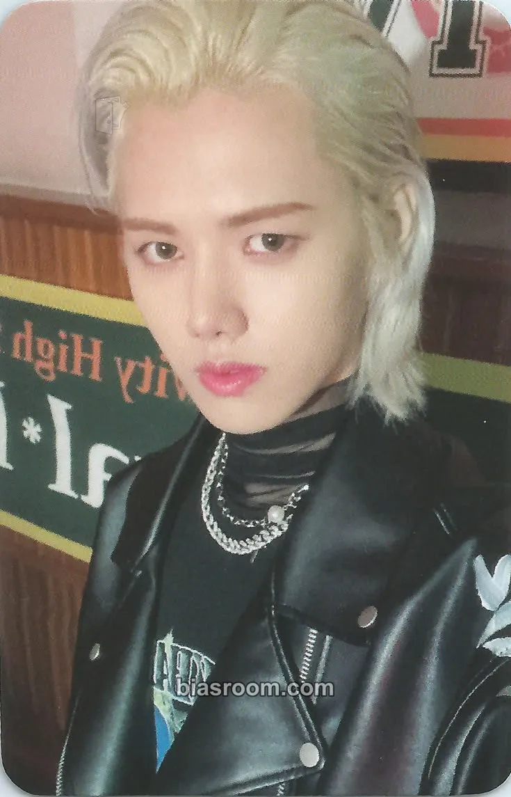 Minhee LIBERTY : IN OUR COSMOS Photocard - CRAVITY - CRAVITY K-pop photocard