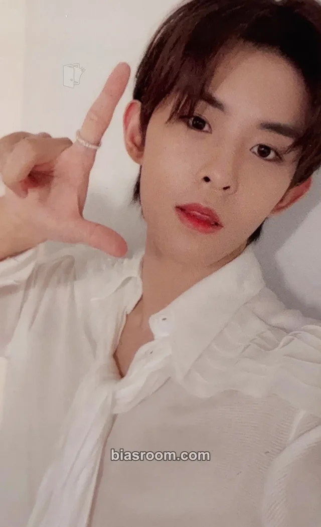 TO1 - Donggeon - RE:ALIZE Album lucky draw (LD) pvc card whosfan