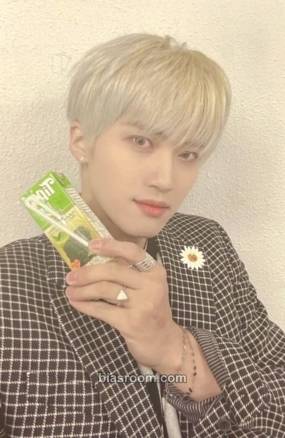 Yanan Pentagon x Tipco Photocard - PENTAGON - PENTAGON K-pop photocard