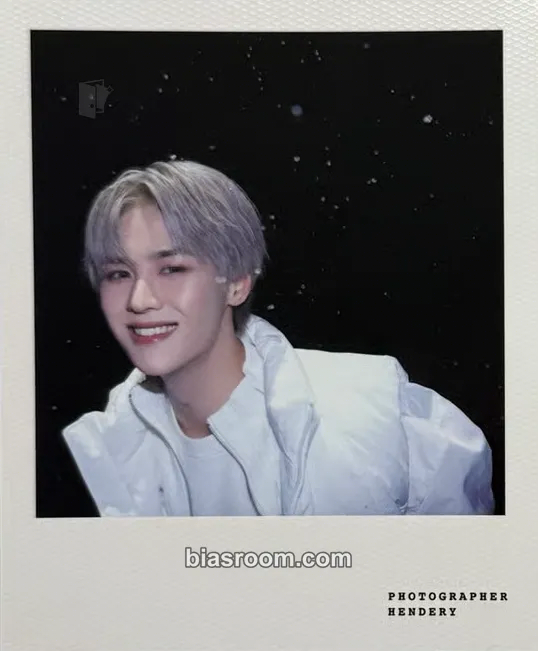 Eternal White Photocard - WayV - WayV K-pop photocard