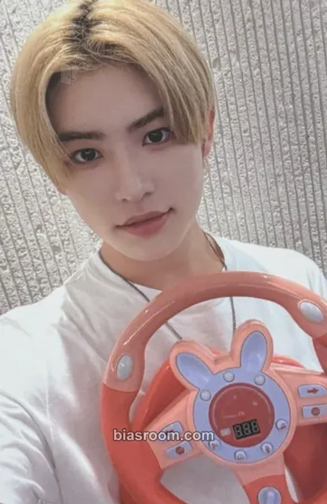 KickFlip - Minje - My First Kick Album makestar video call (fancall) round 15