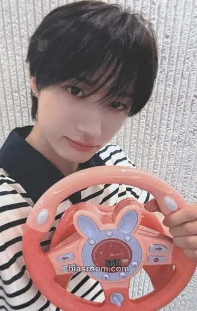 KickFlip - Donghwa - My First Kick Album makestar video call (fancall) round 15