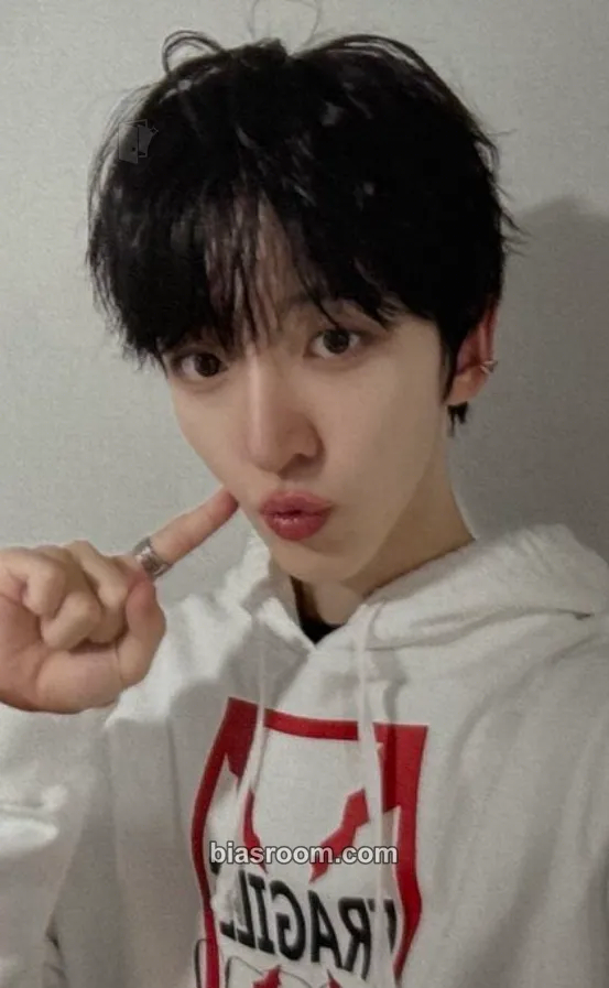 Donghyeon My First Flip Photocard - KickFlip - KickFlip K-pop photocard