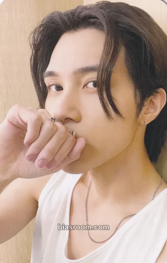 NCT - Hendery - NCT NATION: To The World Event merch photocard