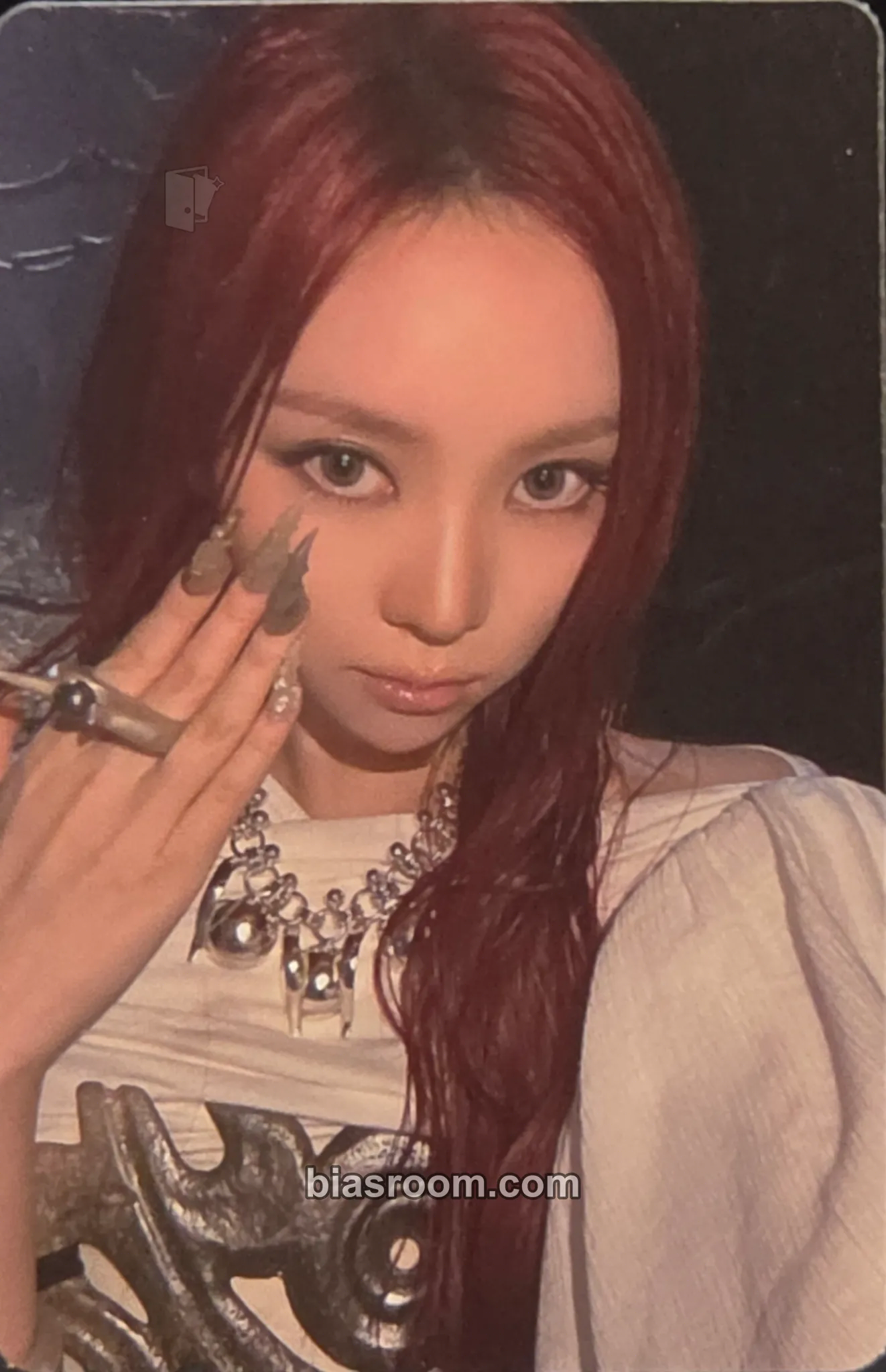 Narin BITE NOW Photocard - MEOVV - MEOVV K-pop photocard