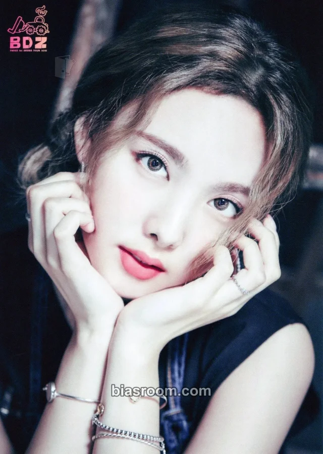 TWICE - Nayeon - 1st Arena Tour 2018 ‘BDZ’ Event japan postcard trading card