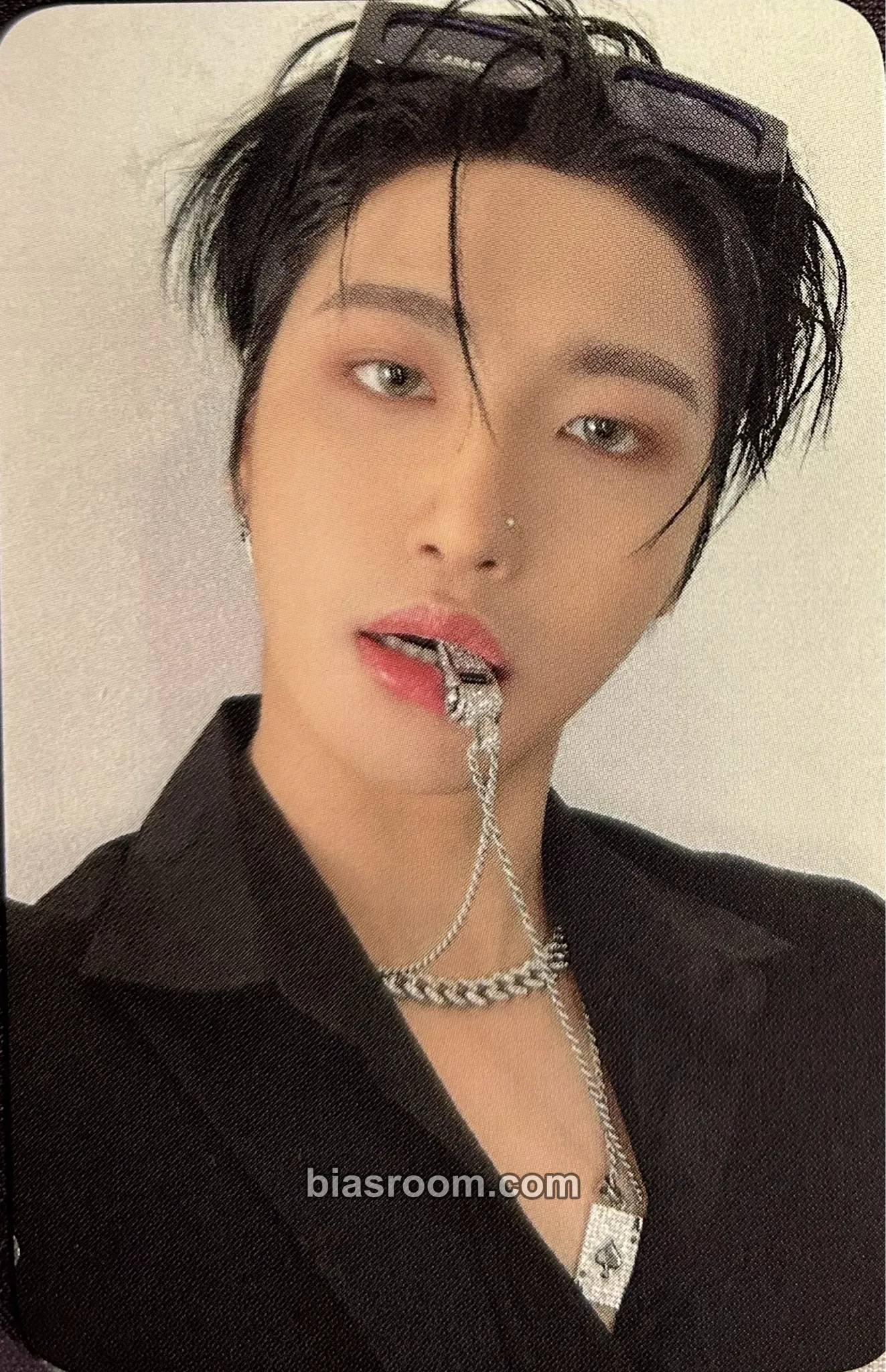 Seonghwa POP-UP: THE WORLD EP.2 : OUTLAW (Everline) Photocard - ATEEZ - ATEEZ K-pop photocard