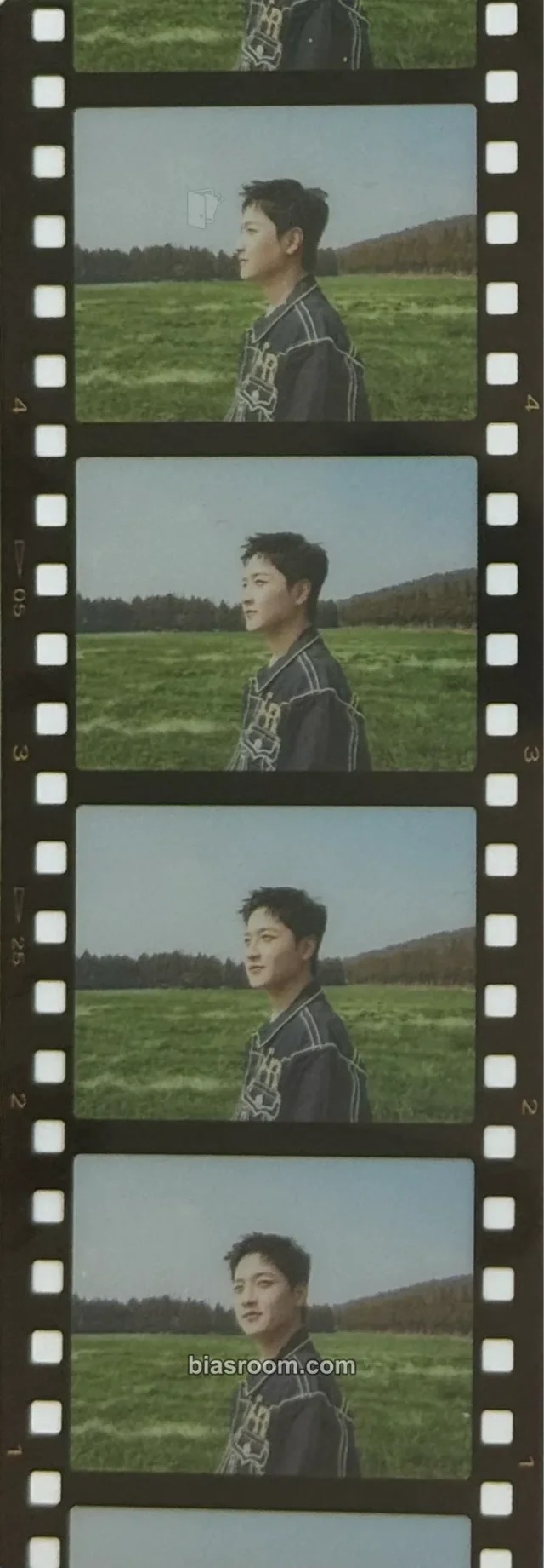 LUCY - Gwangil - Childish Album 4 cut photo album inclusion film strip