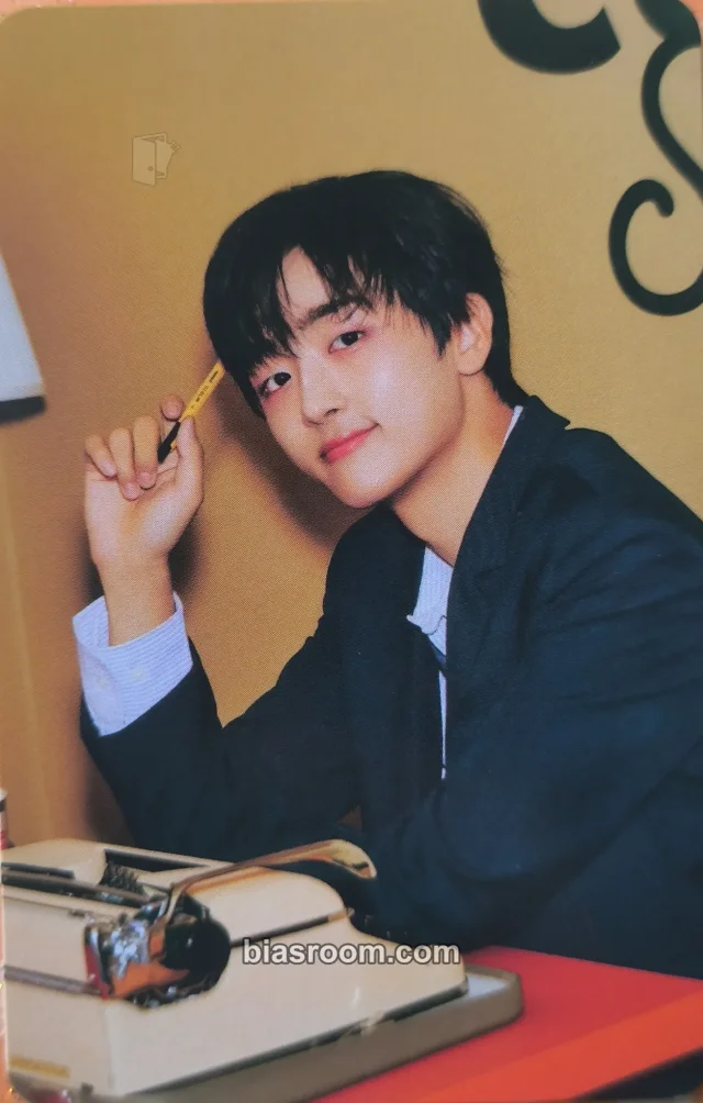 LUN8 - Jinsu - AWAKENING Album album photocard nerd version plve version