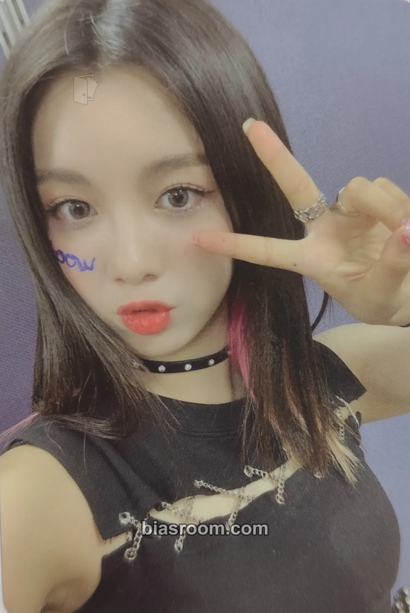 Lucy EXCLAMATION Photocard - WOOAH - WOOAH K-pop photocard
