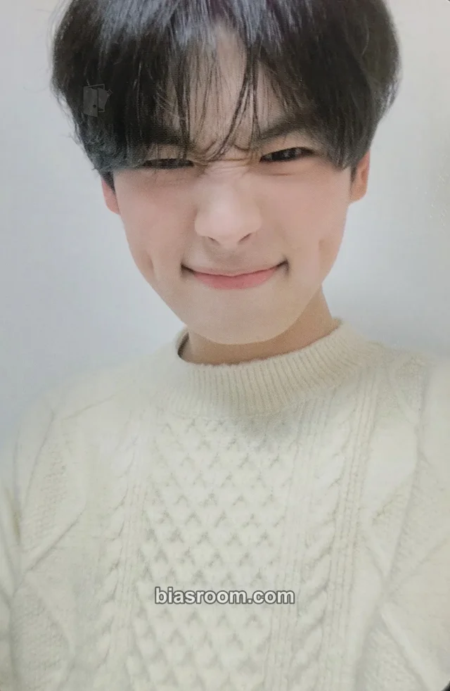 VICTON - Chan - Sweet Travel Fanmeeting Event random photocard