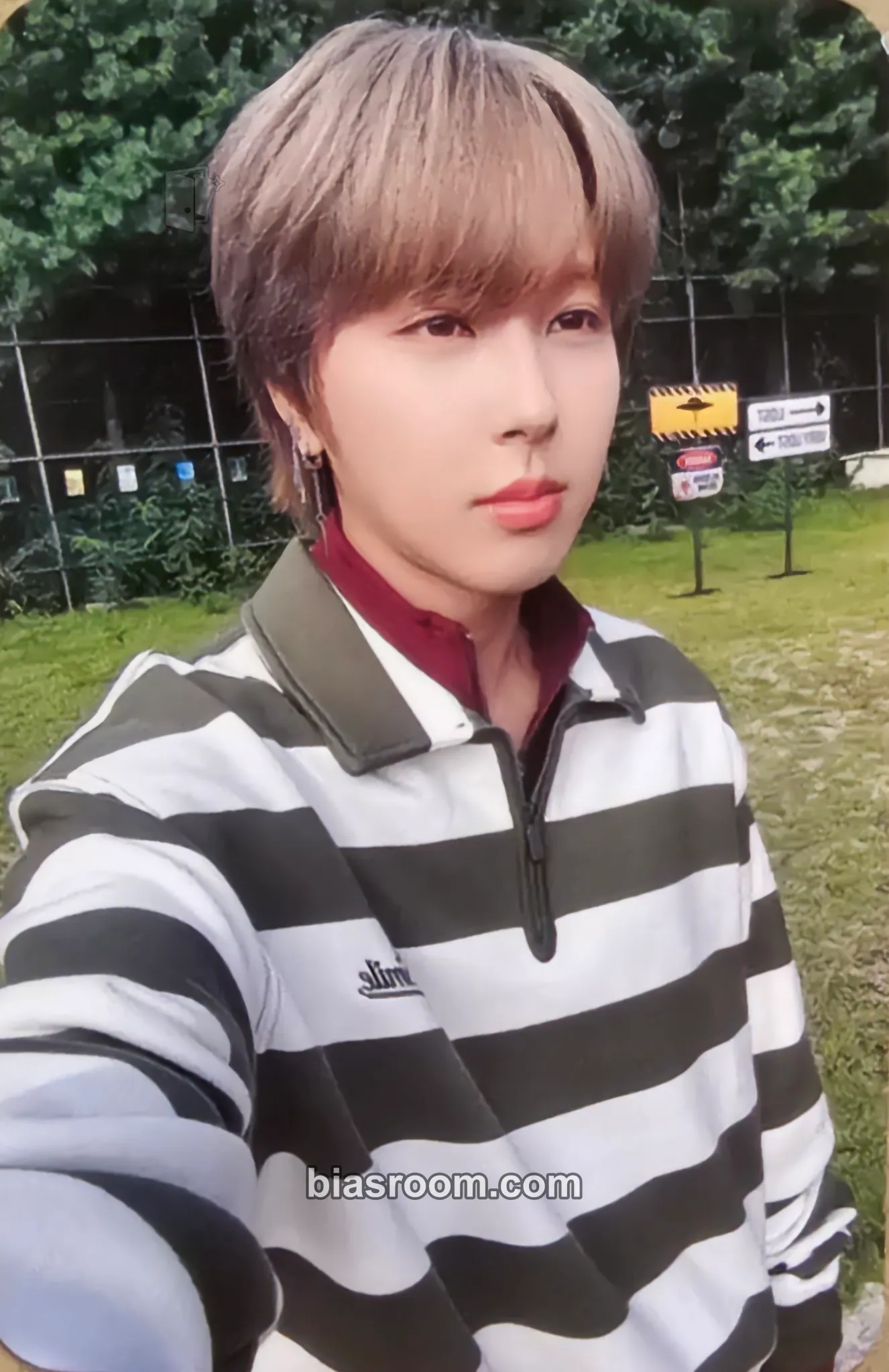 Giuk Maze: Ad Astra Photocard - ONEWE - ONEWE K-pop photocard