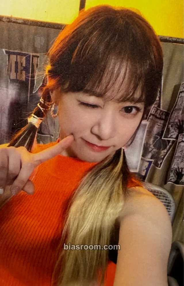 Cherry Bullet - Bora - Hands Up Album fansign