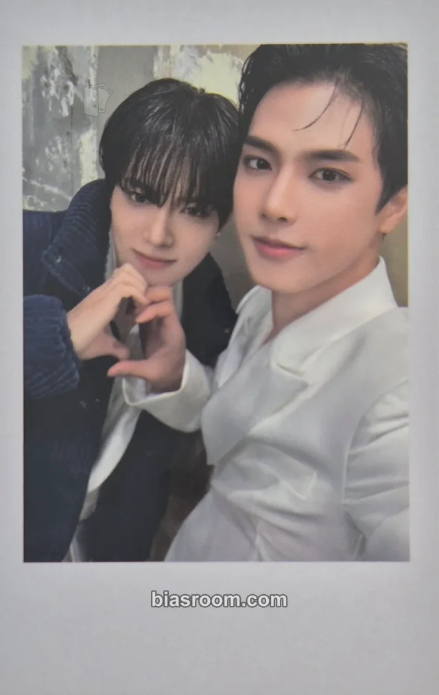 TAN - Jaejun & Jooan - ESSEGE Album album photocard white version polaroid