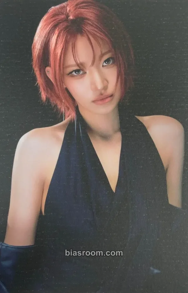 Billlie - Siyoon - The Collective Soul and Unconscious: Chapter Two Album postcard unconscious version
