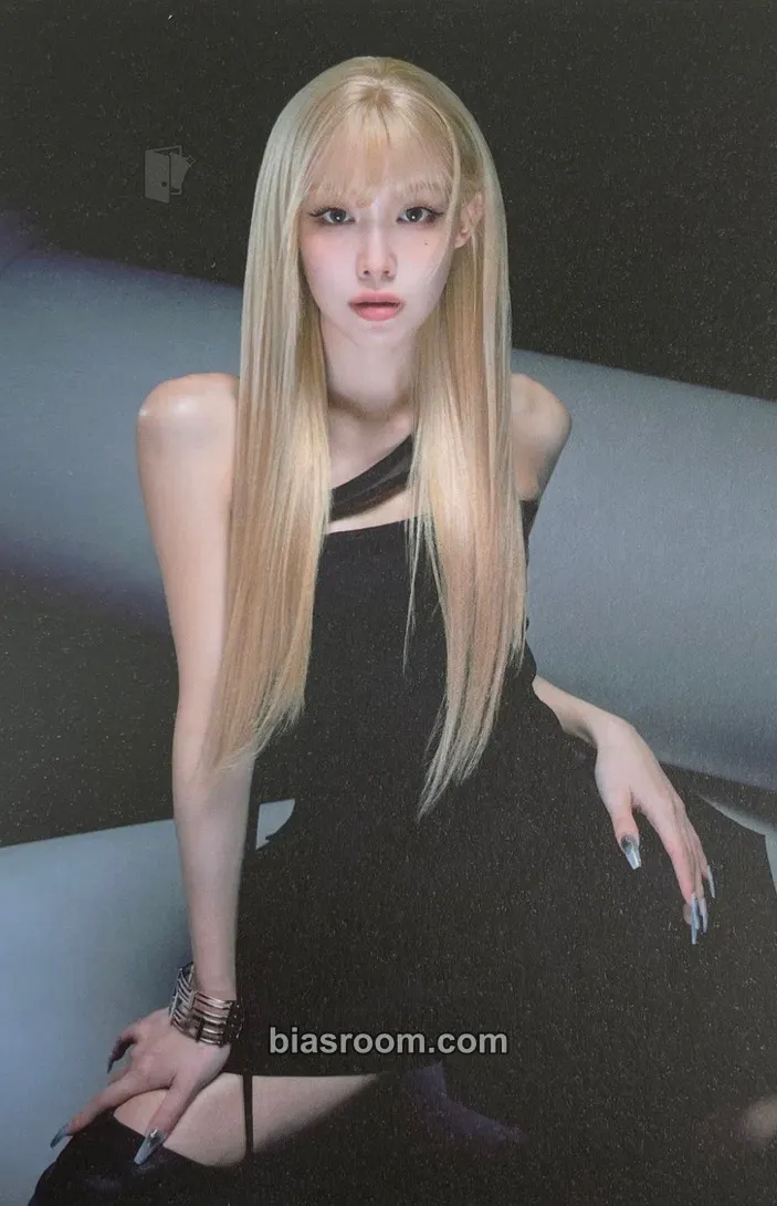 Suhyeon The Collective Soul and Unconscious: Chapter Two Photocard - Billlie - Billlie K-pop photocard