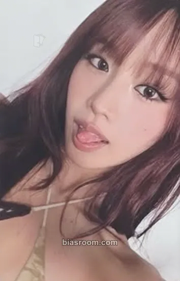 Natty SWEAT Photocard - KISS OF LIFE - KISS OF LIFE K-pop photocard