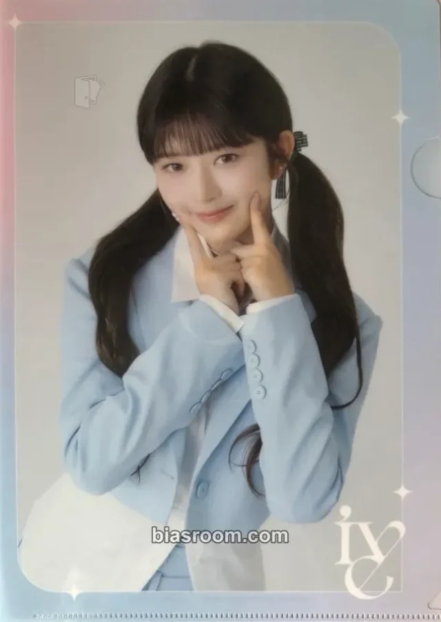 IVE - Rei - IVE FROM STARSHIP ENTERTAINMENT WITH AMUSE WAFER Other clear file/l-holder transparent/translucent