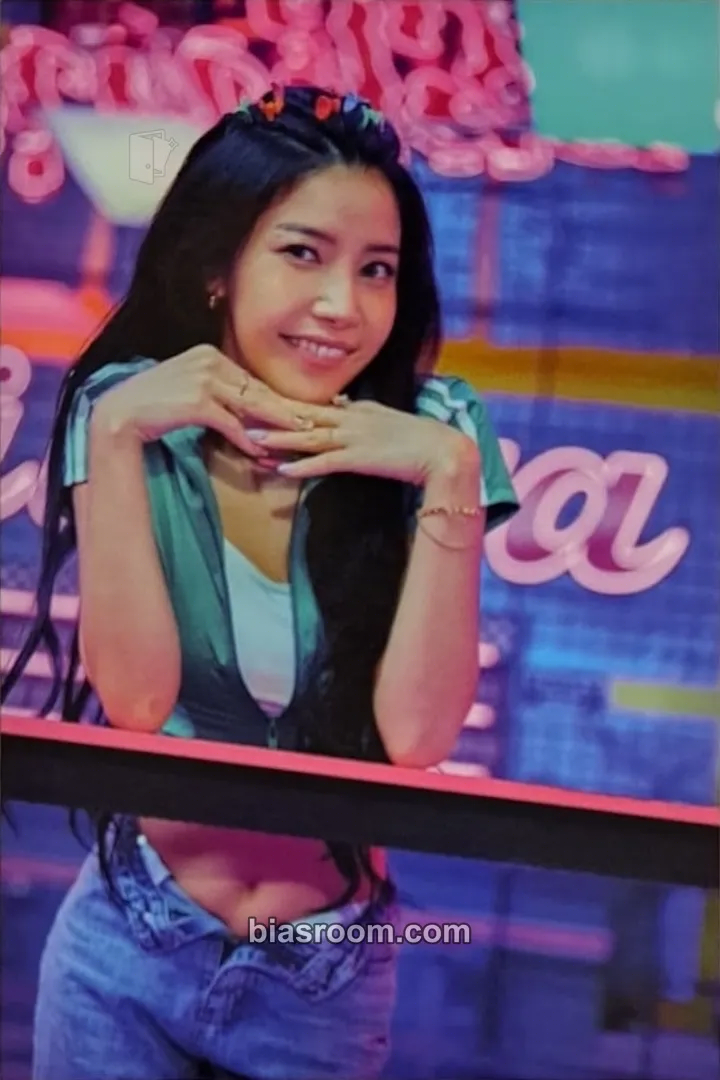 Solar TRAVEL Photocard - MAMAMOO - MAMAMOO K-pop photocard