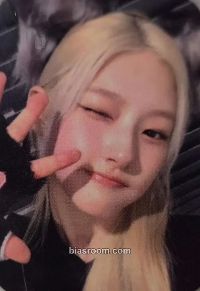 KISS OF LIFE - Haneul - Who Is She Album makestar winner benefit round 5 mini photocard