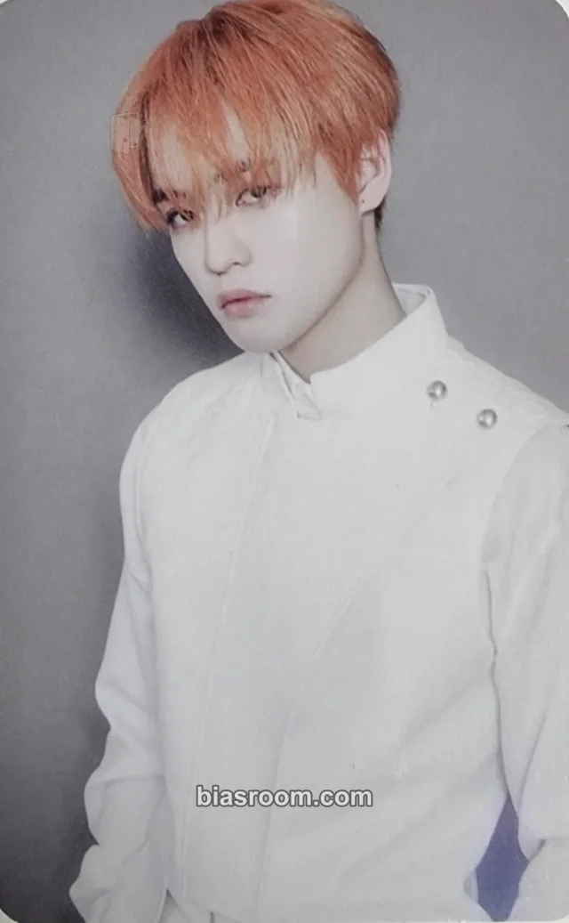 NCT DREAM - Chenle - 2023 Season’s Greetings Other holographic (hologram) smtown & store pob (pre-order benefit) season's greetings