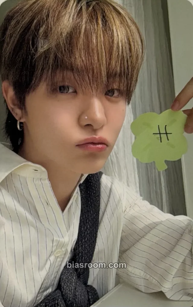 TREASURE - Jihoon - 2026 Season's Greetings - Offstage: Soft days Other season's greetings pob (pre-order benefit) weverse global shop (wvg)