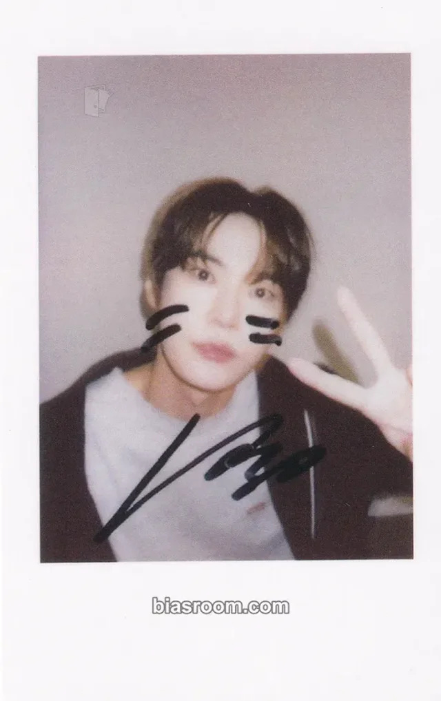 NCT - Doyoung - Soar Album solo album kmstation video call (fancall) polaroid