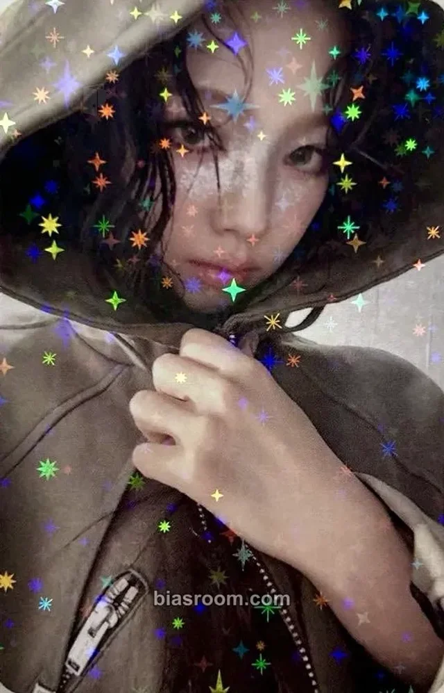 aespa - Karina - Armageddon Album holographic (hologram) pob (pre-order benefit) special card rhythm nation