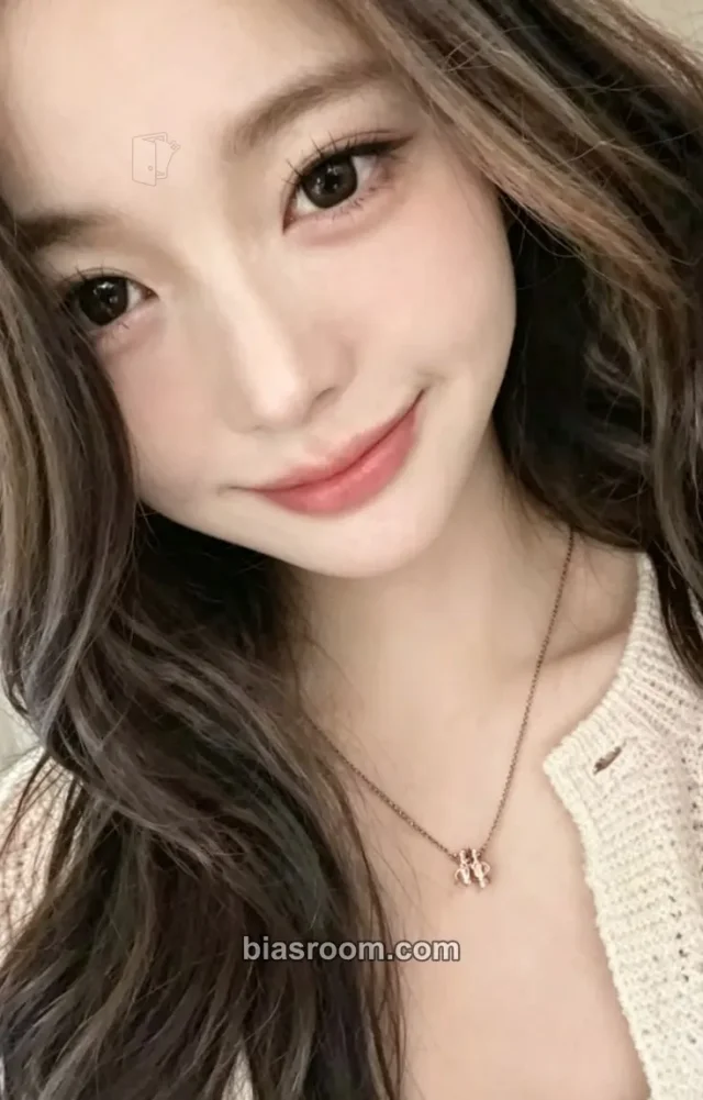 IVE - Wonyoung - REVIVE+ Album withmuu/withdrama fansign round 5