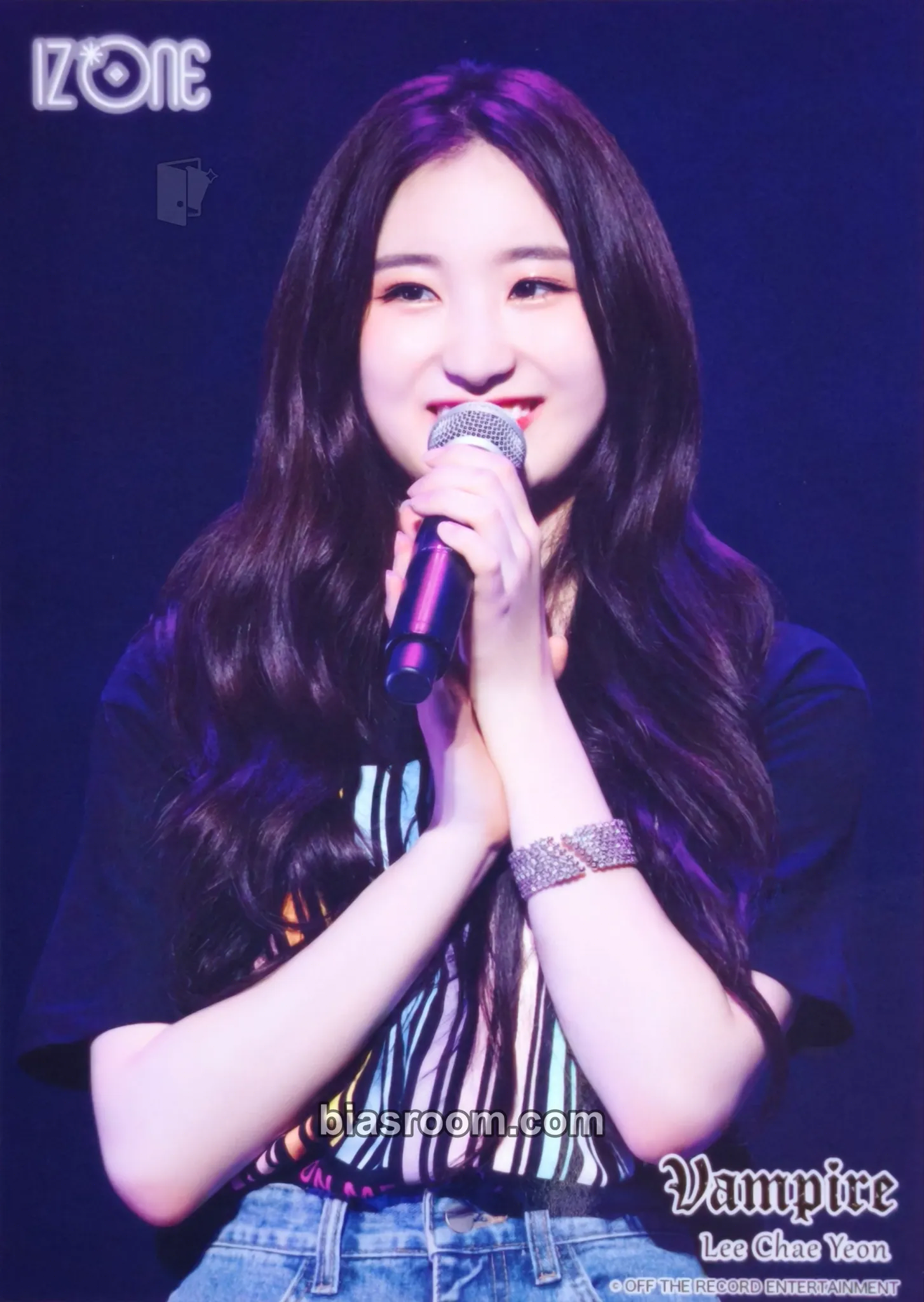 Lee Chaeyeon Vampire Photocard - IZ*ONE - IZ*ONE K-pop photocard