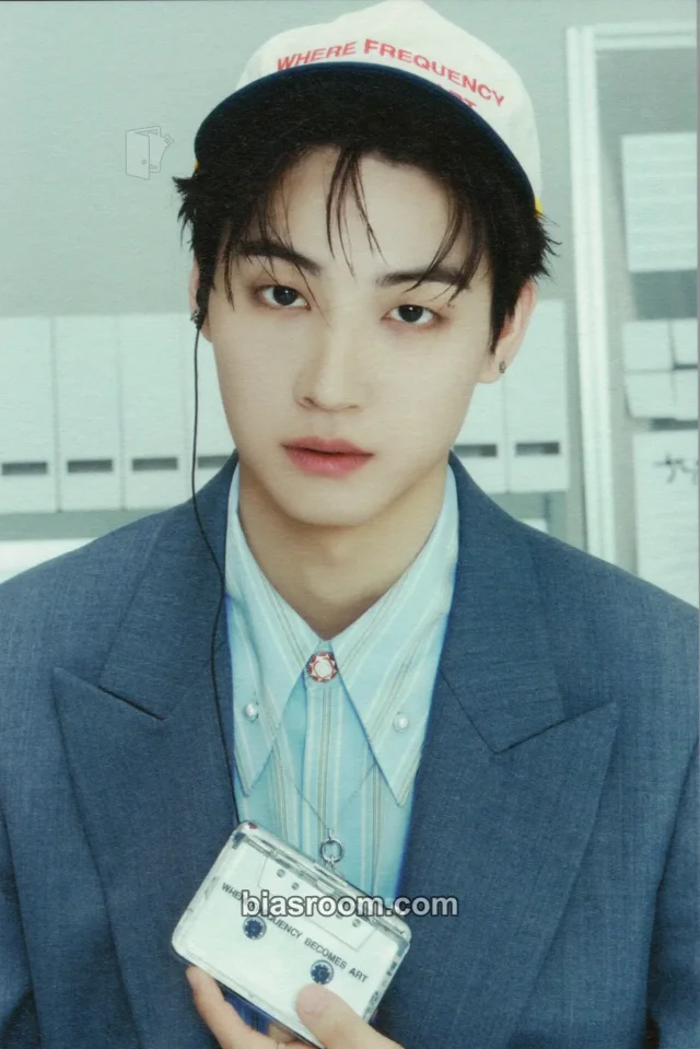 GOT7 - Jay B - TR.EE (Jay B Solo) Album pop-up withmuu/withdrama postcard book merch inclusion