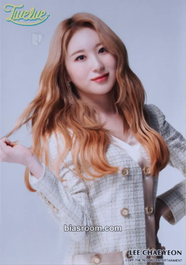 IZ*ONE - Lee Chaeyeon - Twelve Album photo print random pack A version