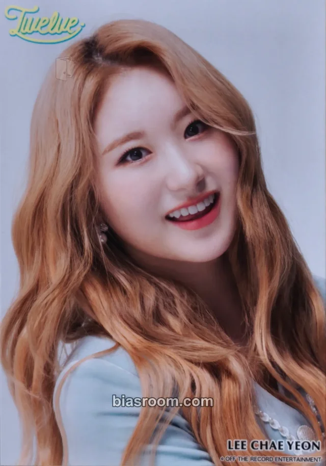 IZ*ONE - Lee Chaeyeon - Twelve Album photo print random pack B version