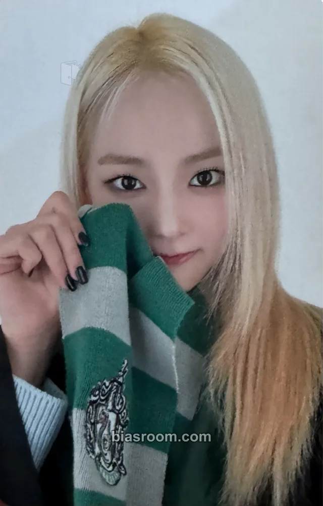 Yeeun - Yeeun - The Beginning Album makestar pob (pre-order benefit)