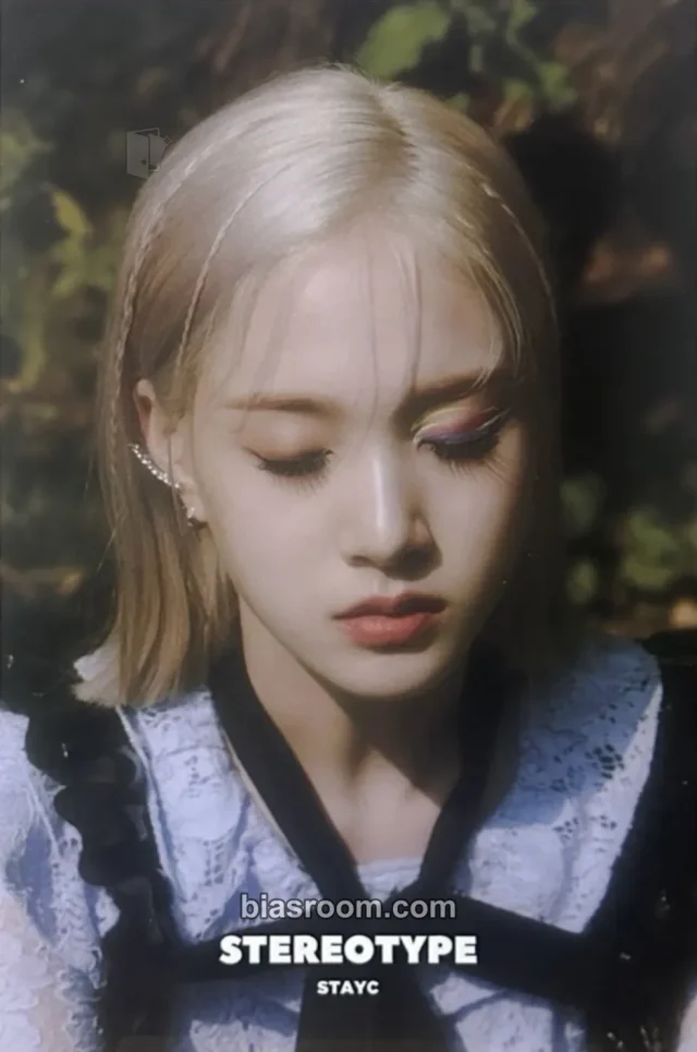 STAYC - J - STEREOTYPE Album B version album inclusion postcard