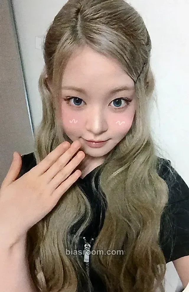 HEART OF WOMAN - Ayne - Heart Byte : LEGACY Album rising star fansign round 2