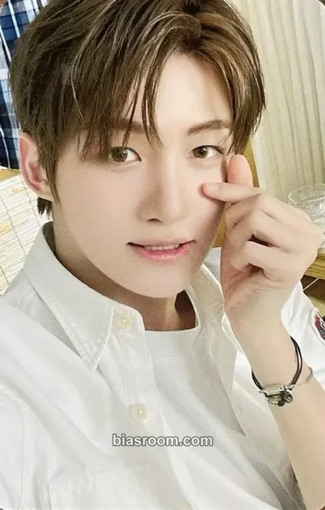 TWS - Jihoon - Soda Soda Album pop-up japan trading card selfie