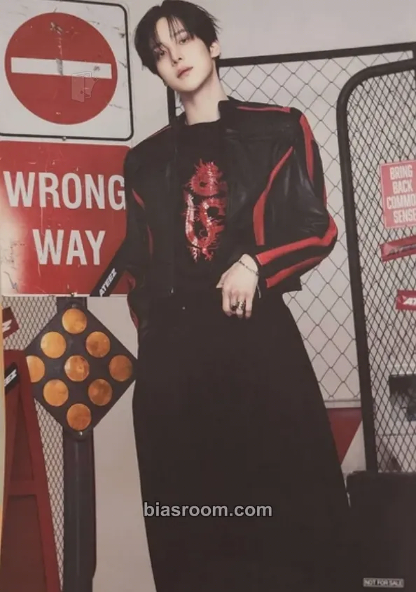 Yunho BAD Photocard - ATEEZ - ATEEZ K-pop photocard
