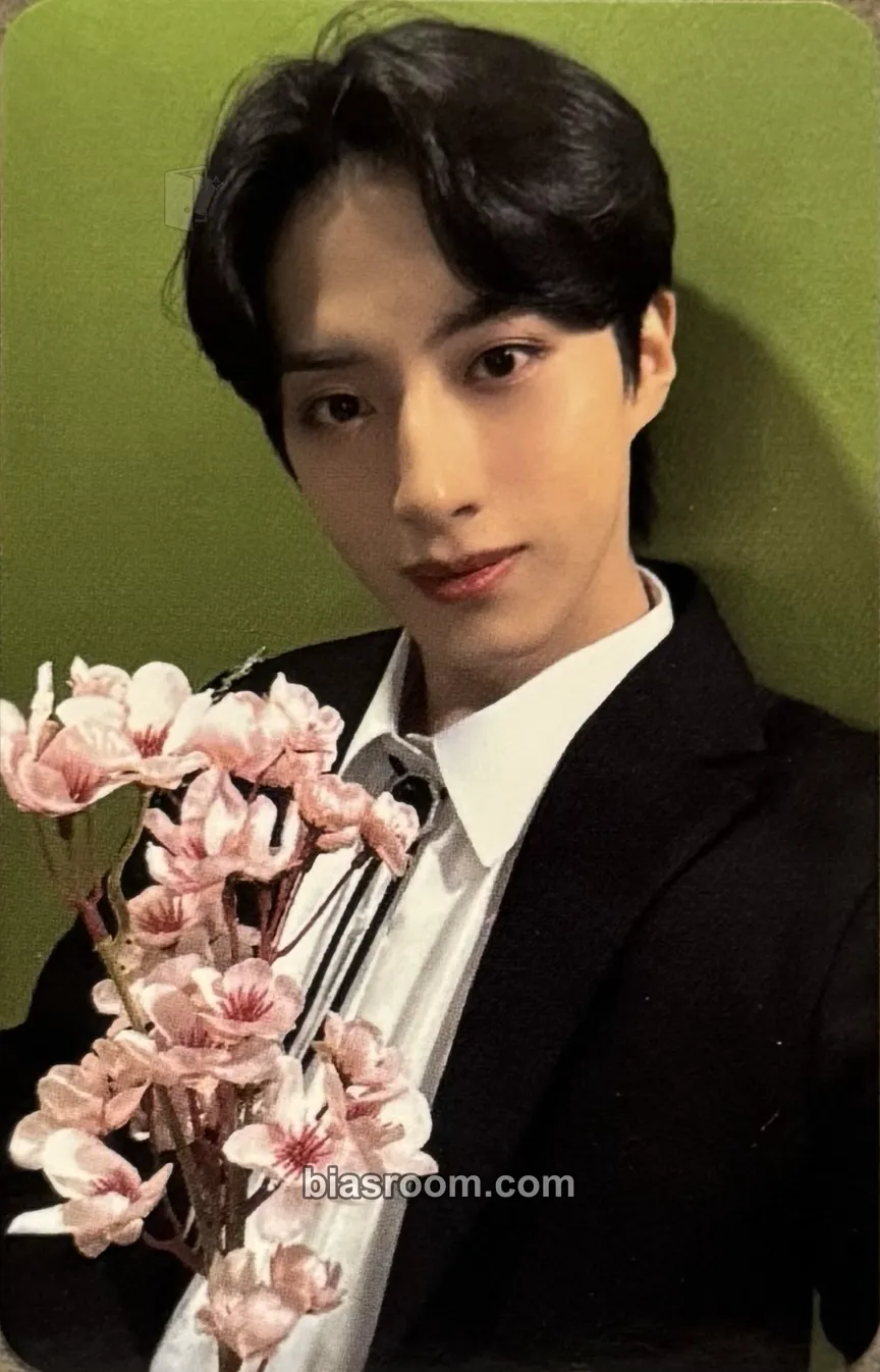 Xion MALUS Photocard - ONEUS - ONEUS K-pop photocard