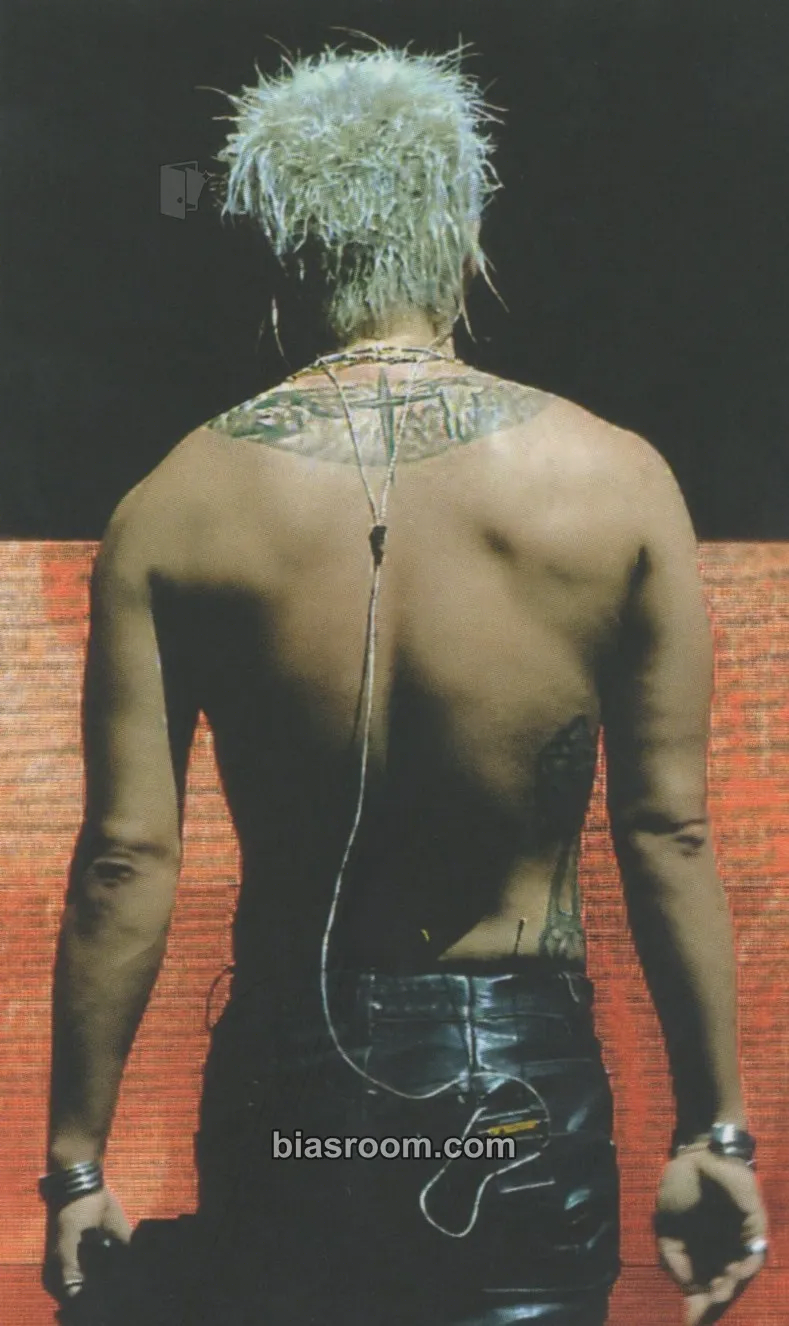 Taeyang QUINTESSENCE (Taeyang Solo) Photocard - BIGBANG - BIGBANG K-pop photocard