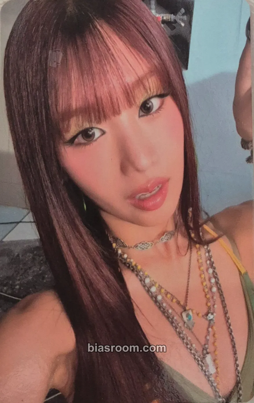 Natty SWEAT Photocard - KISS OF LIFE - KISS OF LIFE K-pop photocard