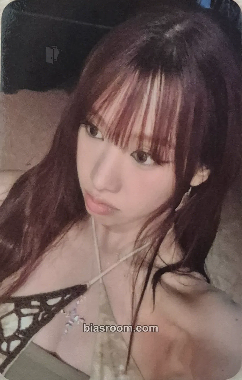 Natty SWEAT Photocard - KISS OF LIFE - KISS OF LIFE K-pop photocard